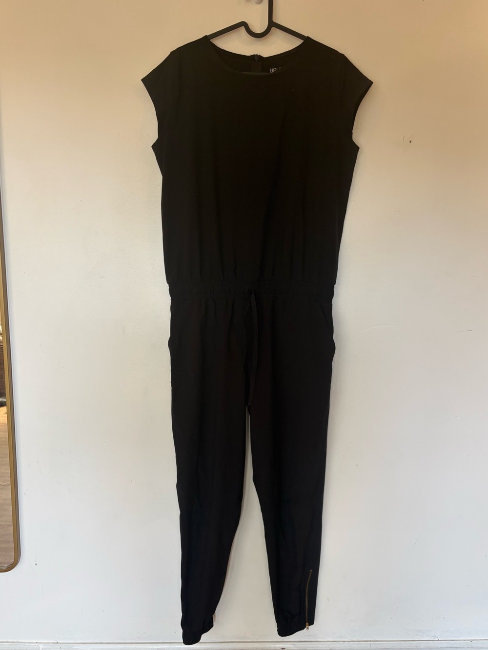 Albion Fit Cap Sleeve Jumpsuit Black Athletic Stretch Drawstring AnkleZip Medium